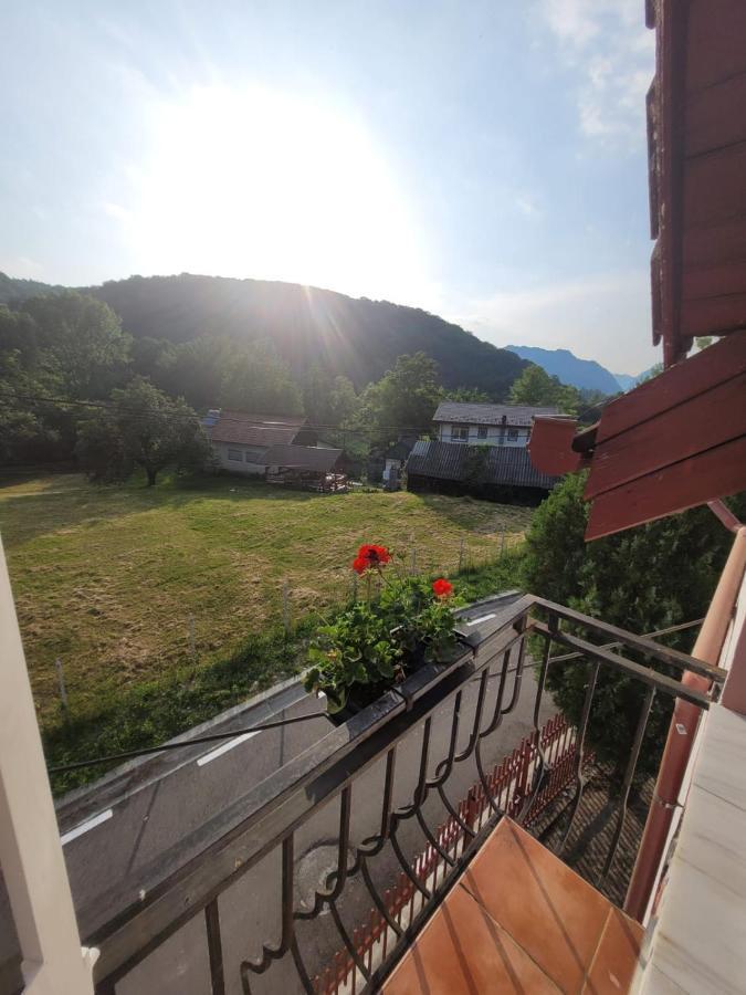 Vila Castelana Качулата Екстериор снимка